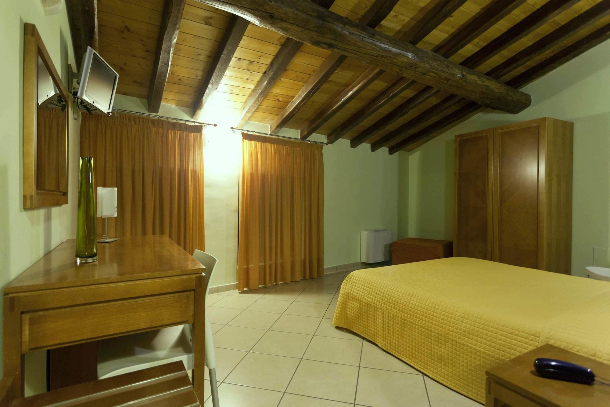 Hotel Federico II Castiglione De Sicilia Exterior foto