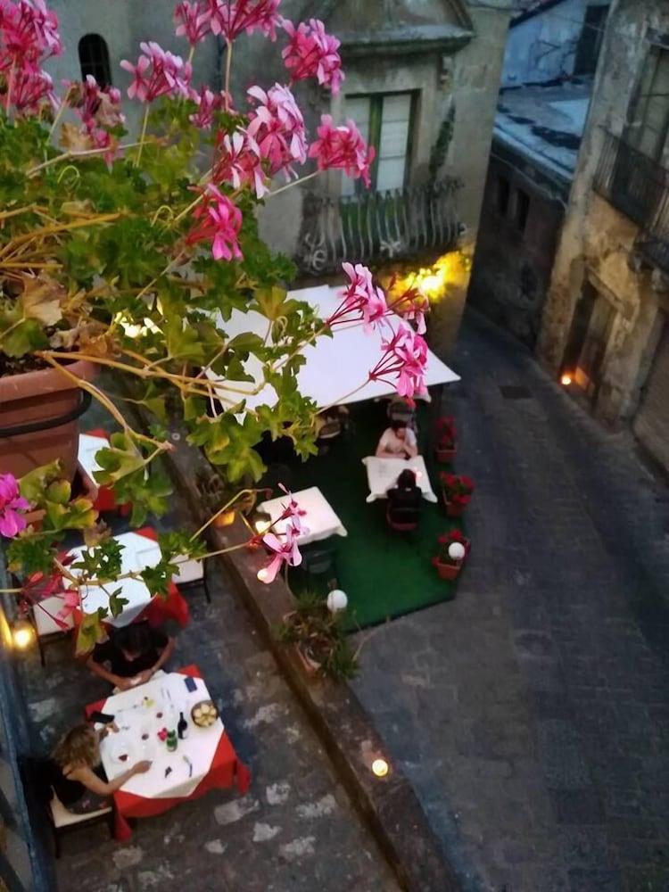 Hotel Federico II Castiglione De Sicilia Exterior foto