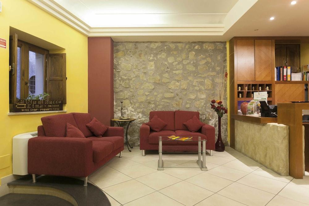 Hotel Federico II Castiglione De Sicilia Exterior foto